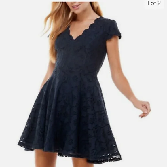 City Studio Womens Navy Stretch Zippered Scalloped Lined Cut Out Back Floral Cap Sleeve V Neck Short Party Fit + Flare Dress Juniors L